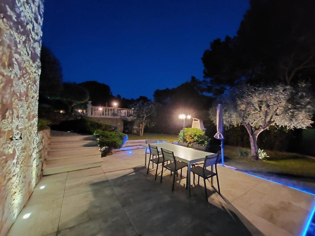 Gite Les Pins Climatise Piscine Chauffee Jardin Peymeinade Exteriér fotografie