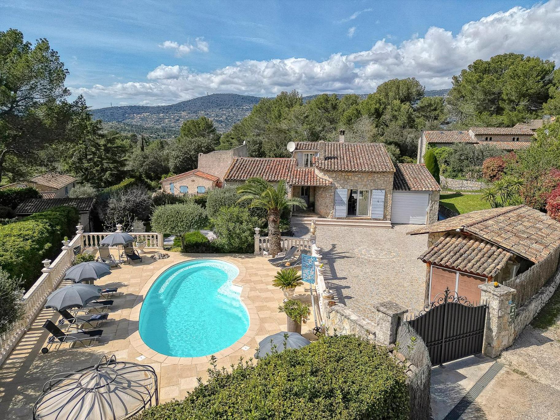 Gite Les Pins Climatise Piscine Chauffee Jardin Peymeinade Exteriér fotografie